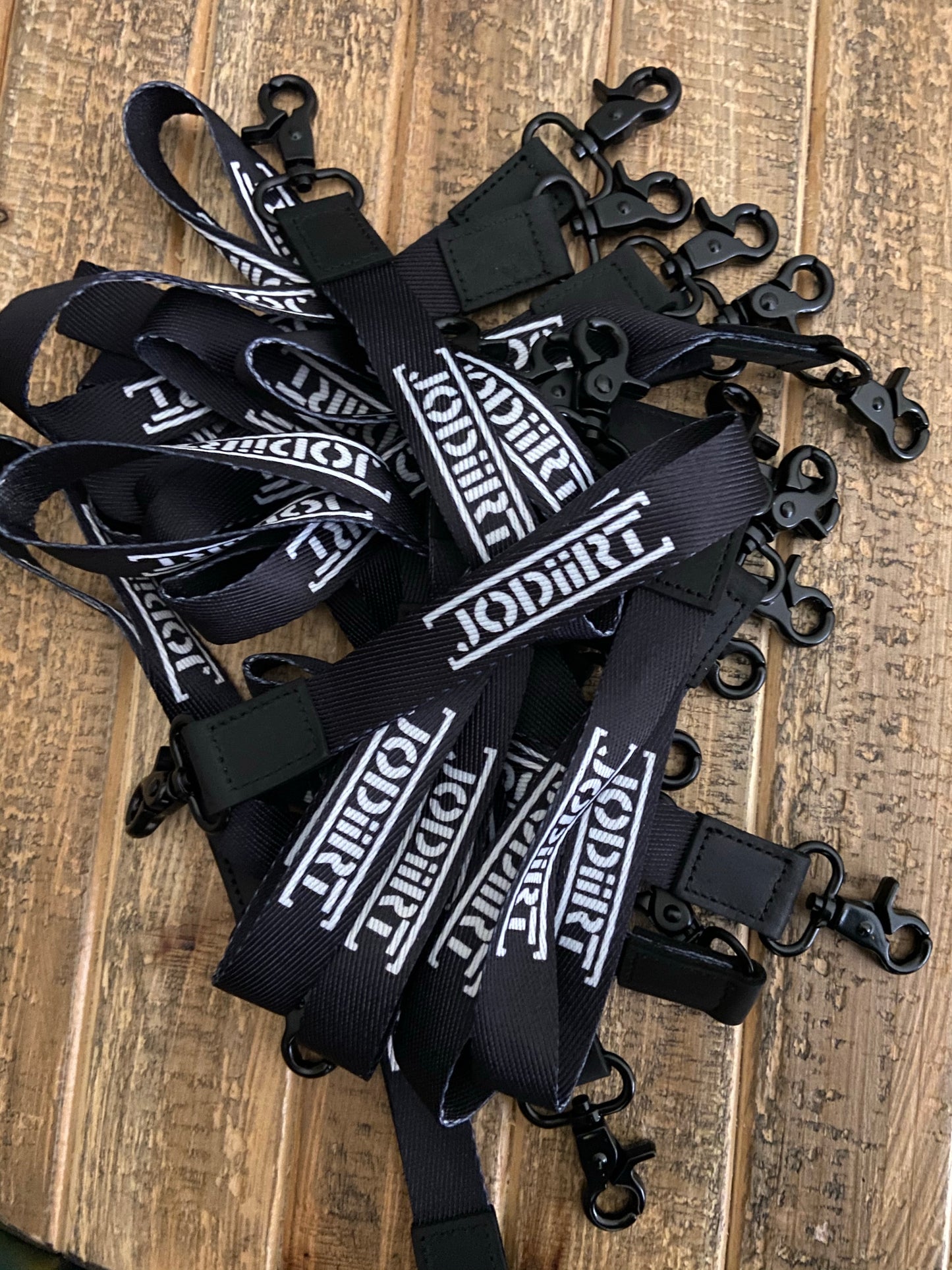 JoDiirt Shorty Lanyard